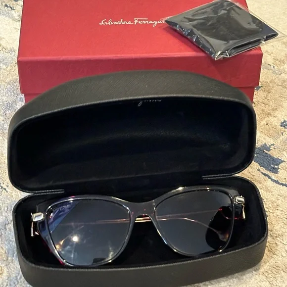 Salvatore Ferragamo Brown Sunglasses with Cat-Eye Shape and Glossy Frames